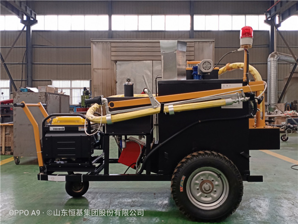 使用道路灌缝机要注意哪些细节？